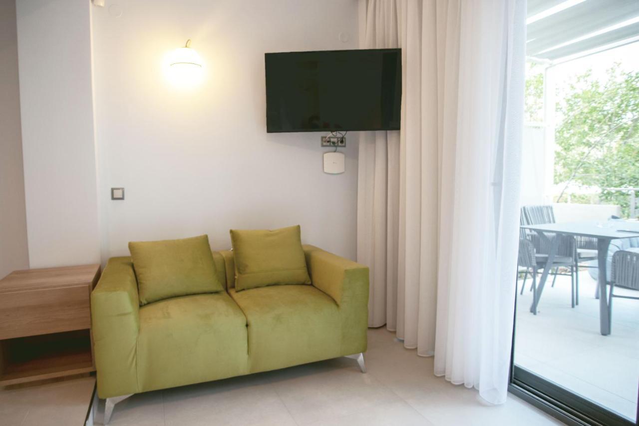 8 Boutique Suites Неа-Потідея Екстер'єр фото