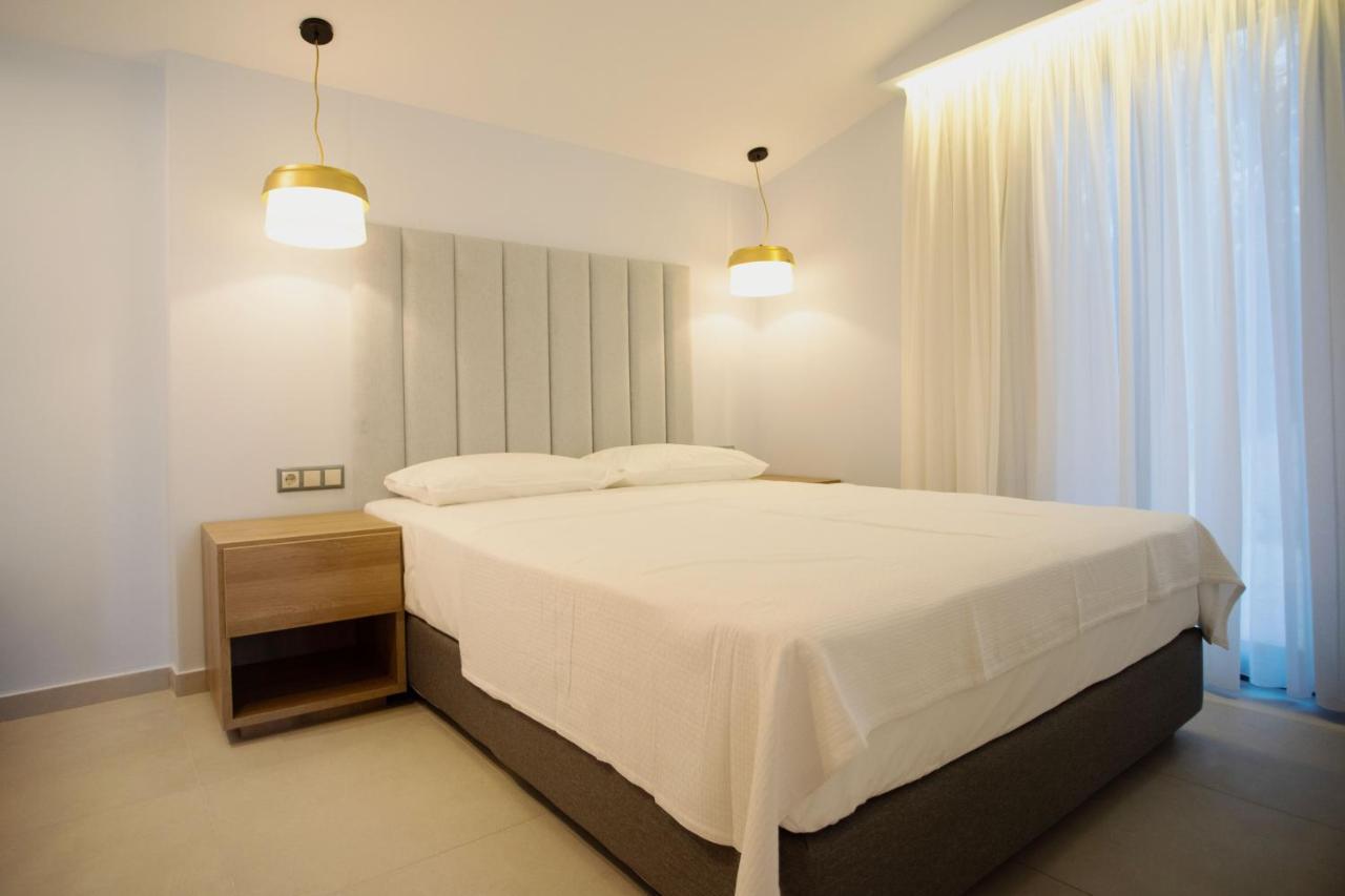 8 Boutique Suites Неа-Потідея Екстер'єр фото
