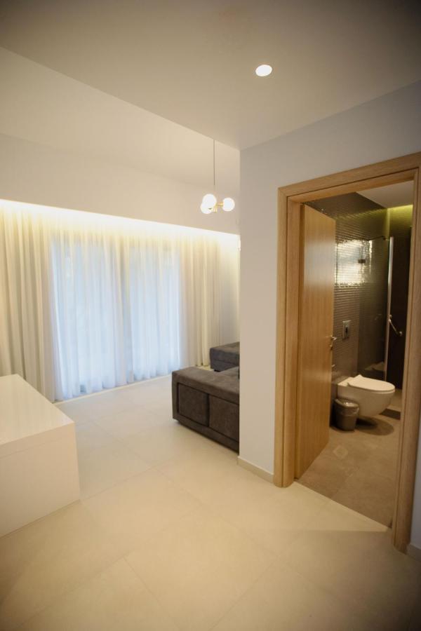 8 Boutique Suites Неа-Потідея Екстер'єр фото