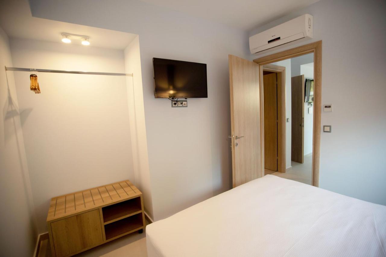 8 Boutique Suites Неа-Потідея Екстер'єр фото