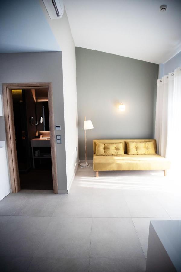 8 Boutique Suites Неа-Потідея Екстер'єр фото